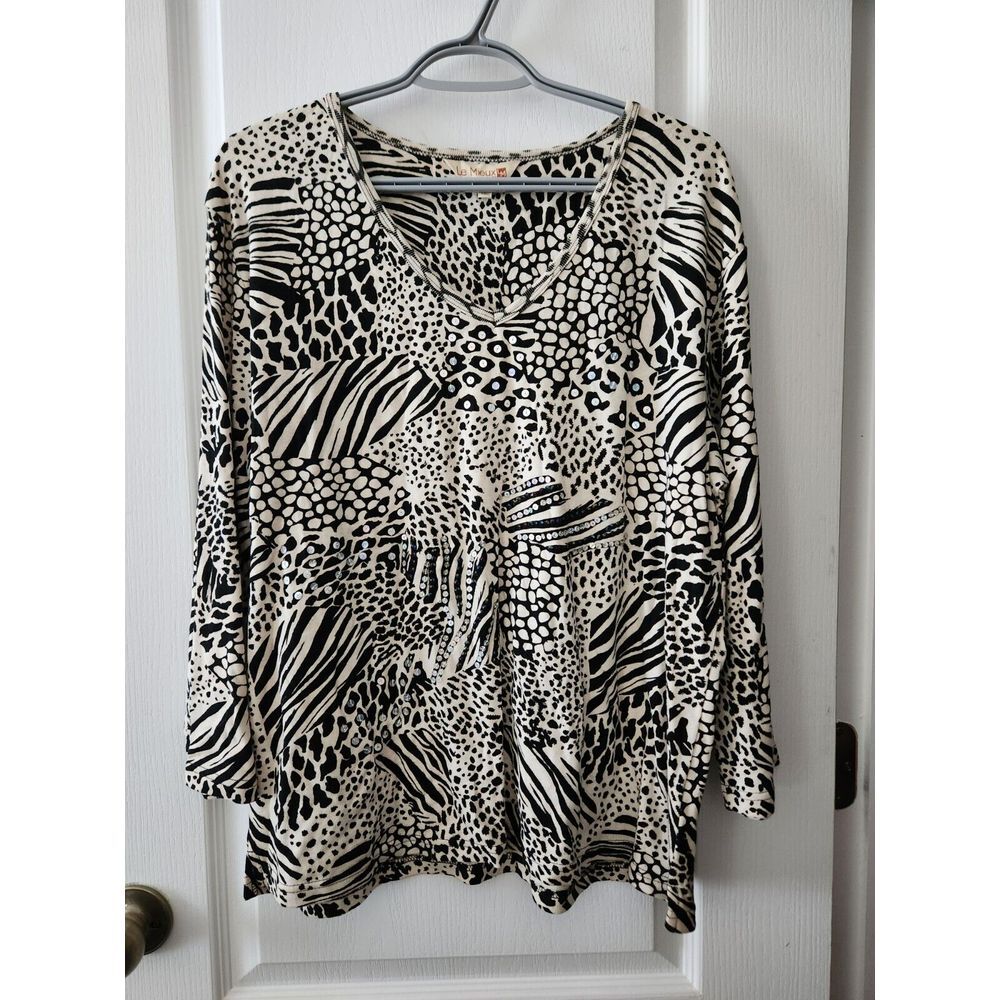 Le Mieux Studio Women's Animal Print‎ Blouse V-Neck Long Sleeve Top Size XXL